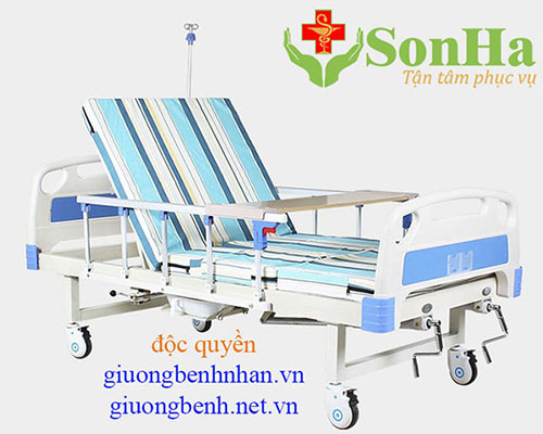 Giường y tế cho người già  3 tay quay